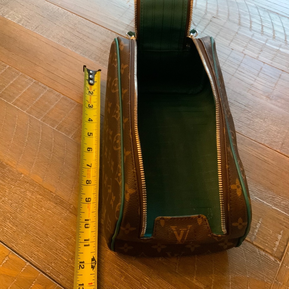 Louis Vuitton (LV) Dopp Kit